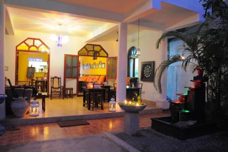 Отель Prime Time Hotel в Унаватуна - Шри-Ланка