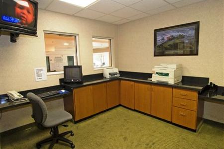 Country Inn & Suites Atlanta-Airport North