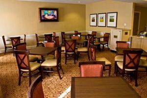 Country Inn & Suites Atlanta-Airport North