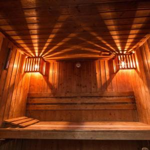 отель Tai-Pan Hotel