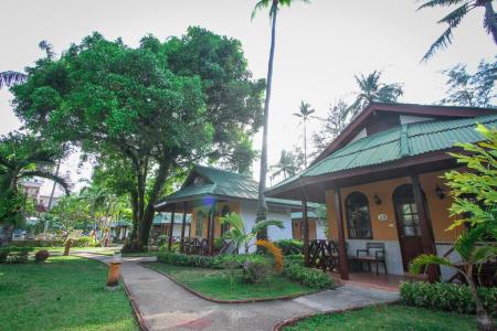 Отель Eden Bungalow Resort в пляж Патонг - Таиланд