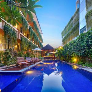 отель Bali Chaya Hotel Legian