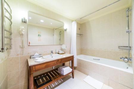 M'Istra'L Hotel & Spa