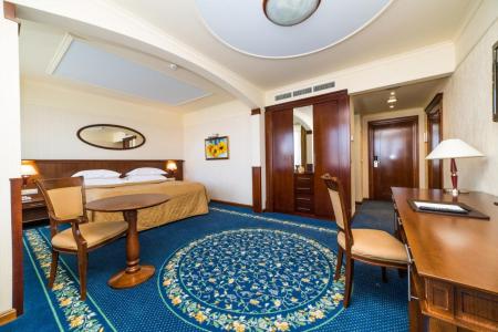 M'Istra'L Hotel & Spa