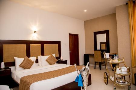 Full Moon Garden Hotel 