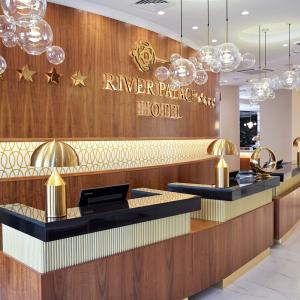 отель River Palace Hotel