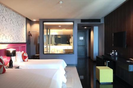 Отель Tsix5 Phenomenal в Наклуа - Таиланд