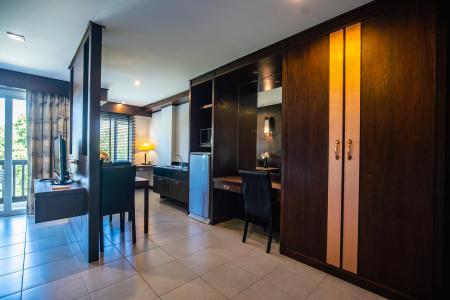 Отель Ratana Apart-Hotel at Chalong в Чалонг Бэй - Таиланд