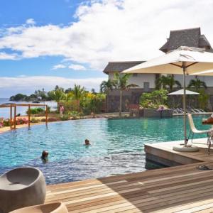 отель West Island Resort