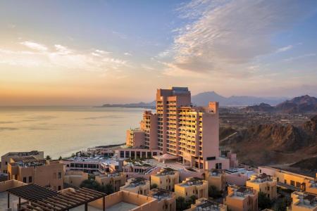 Отель Fairmont Fujairah Beach Resort в Фуджейра - ОАЭ
