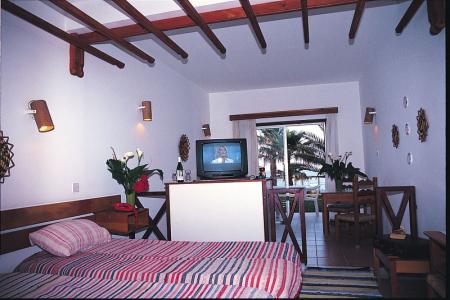 Отель Topset Hotel в Кириния - Кипр