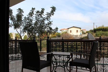 Отель Kemerli Konak в Кириния - Кипр