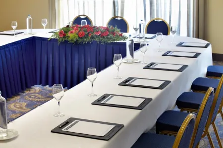 Отель Wyndham Grand Athens в Афины - Греция