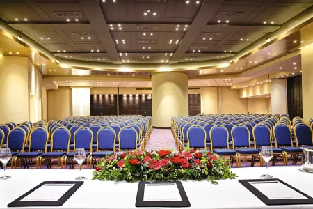 Отель Wyndham Grand Athens в Афины - Греция