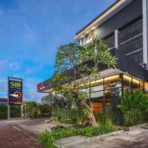 отель Bloo Bali Hotel
