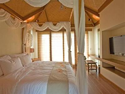 Crimson Resort & Spa