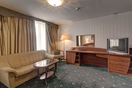 Отель Озеры