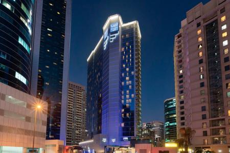 Отель TRYP by Wyndham Dubai в Аль Барша - ОАЭ