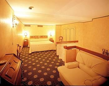 Отель Croce Di Malta в Лидо ди Езоло - Италия