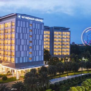 отель Wyndham Grand Phu Quoc