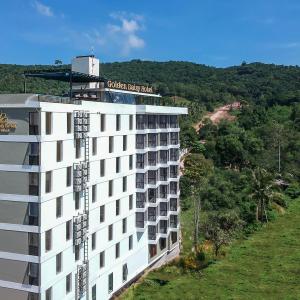 отель Golden Daisy Hotel