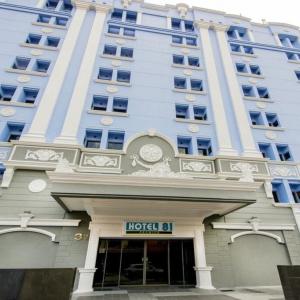 отель Hotel 81 Premier Hollywood
