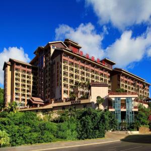 отель Four Seasons Ocean Courtyard Hotel