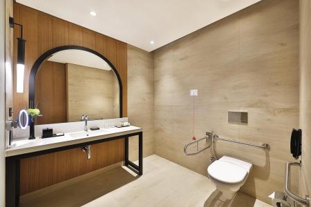 Отель DoubleTree by Hilton Dubai - Business Bay в Бизнес Бэй - ОАЭ