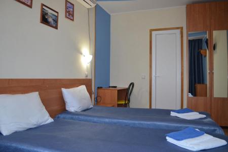 Отель Два Маяка гостевой дом в Севастополь - Россия