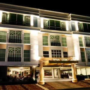 отель Crown Regency Hotel Makati