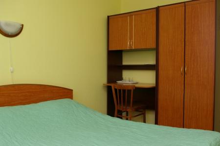 Гостиница Октябрь