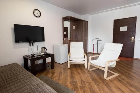 Первый поезд