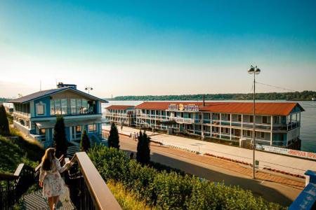 Мирная Пристань