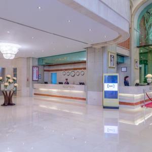 отель Millennium Plaza Downtown Hotel