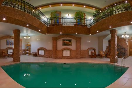 Отель Звездный Замок в Астрахань - Россия