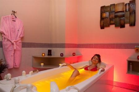 Отель Wyndham Grand Izmir Ozdilek  в Измир - Турция