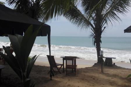 Отель Frangipani Beach Villa в Тангалле - Шри-Ланка