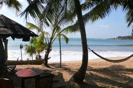 Отель Frangipani Beach Villa в Тангалле - Шри-Ланка