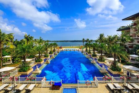 Отель Wyndham Grand Plaza Royale Wenchang в о. Хайнань - Китай