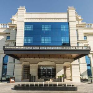 отель Radisson Blu Hotel Ajman