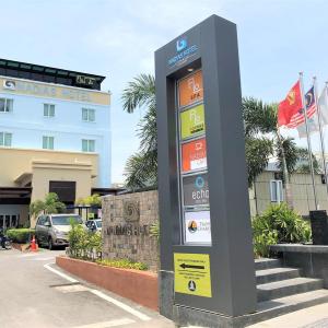 отель Nadias Hotel Cenang Langkawi