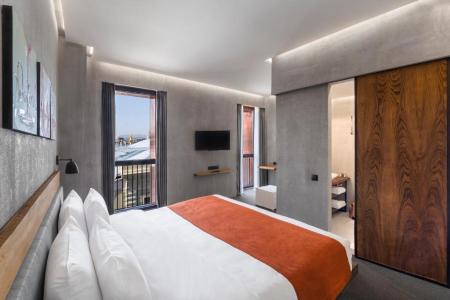 Отель IOTA Hotel Tbilisi в Тбилиси - Грузия