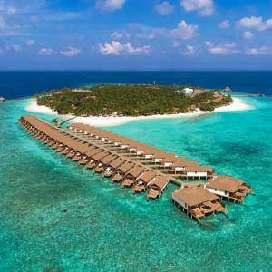 отель Reethi Faru Resort