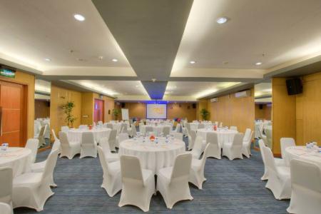 Отель The ONE Legian Hotel в о. Бали - Индонезия