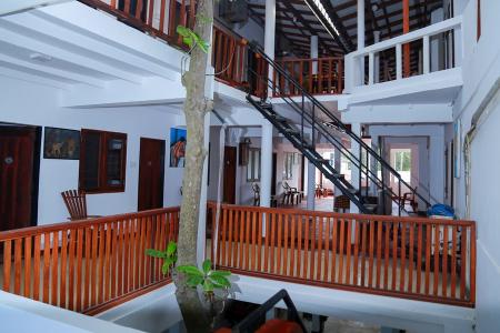 Отель Hansa Surf Hotel в Хиккадува - Шри-Ланка