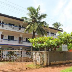 отель Laxmi Morjim Guest House