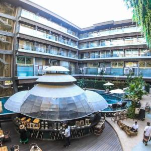 отель The Crystal Luxury Bay Resort Nusa Dua