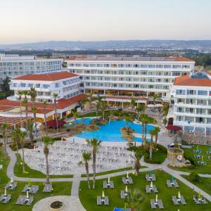 отель Leonardo Cypria Bay