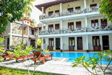 6. Villa De White Sambur 4*