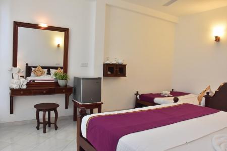 Отель Villa De White Sambur в Хиккадува - Шри-Ланка